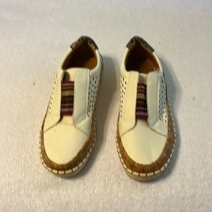 Fun loafers size 7 (38) new without tags